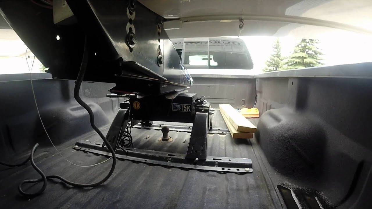 Reese Airborne 5th wheel pin box suspension