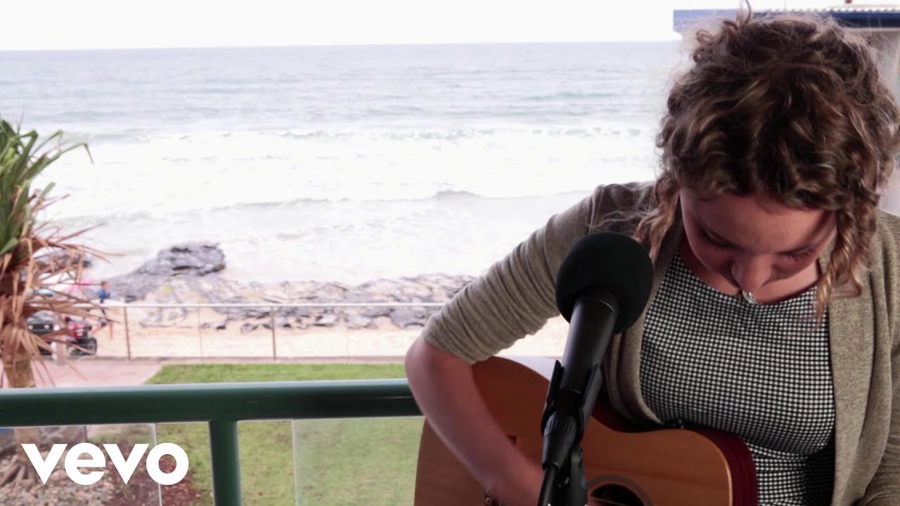 Sahara Beck - Come on Man You're Dead (BalconyTV)