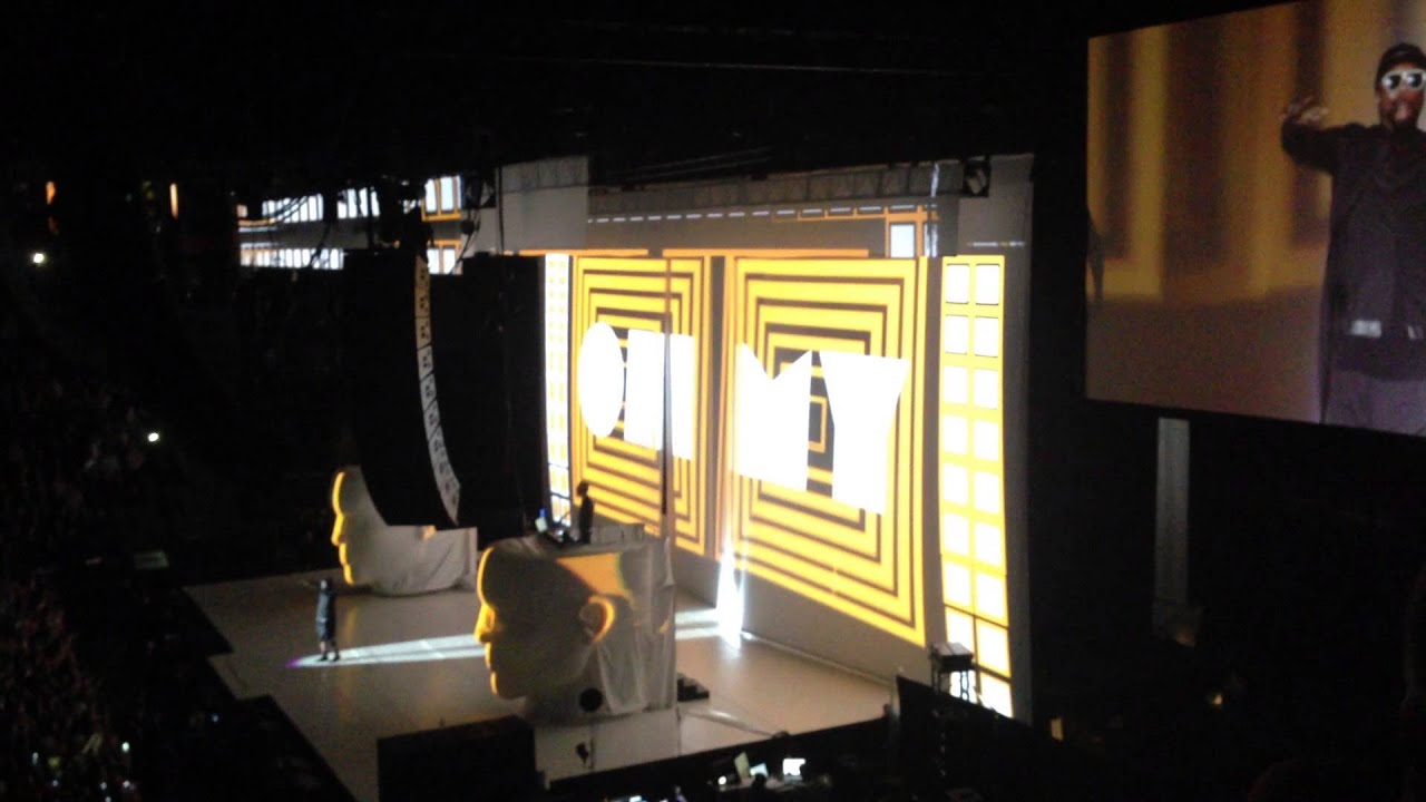Will I AM Tour December 2013 Manchester - something really bad and OMG