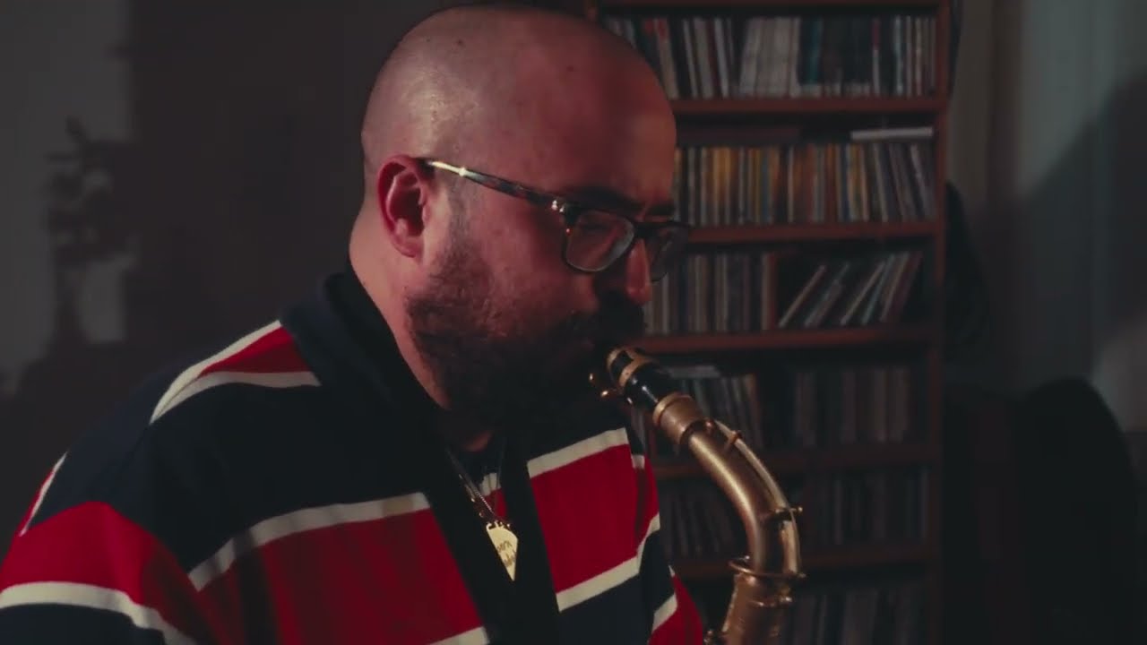 Escandaloso Xpósito  - I'm Through with Love (Live at Underpool Studio)