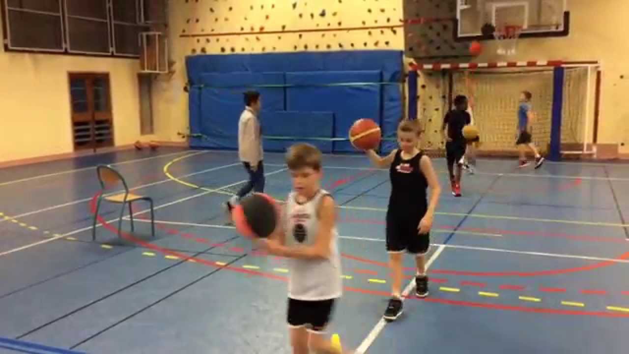 201511 - U11 - Échauffement dribble