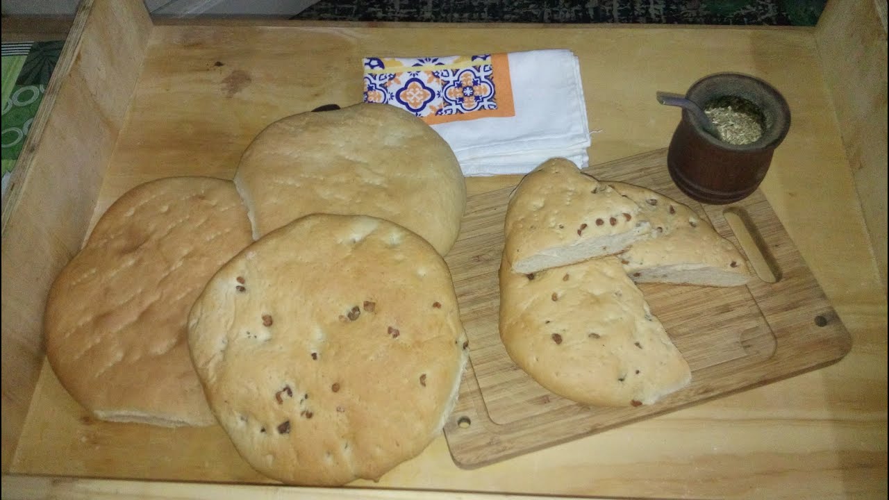 PAN BOLLO CON Y SIN CHICHARRON