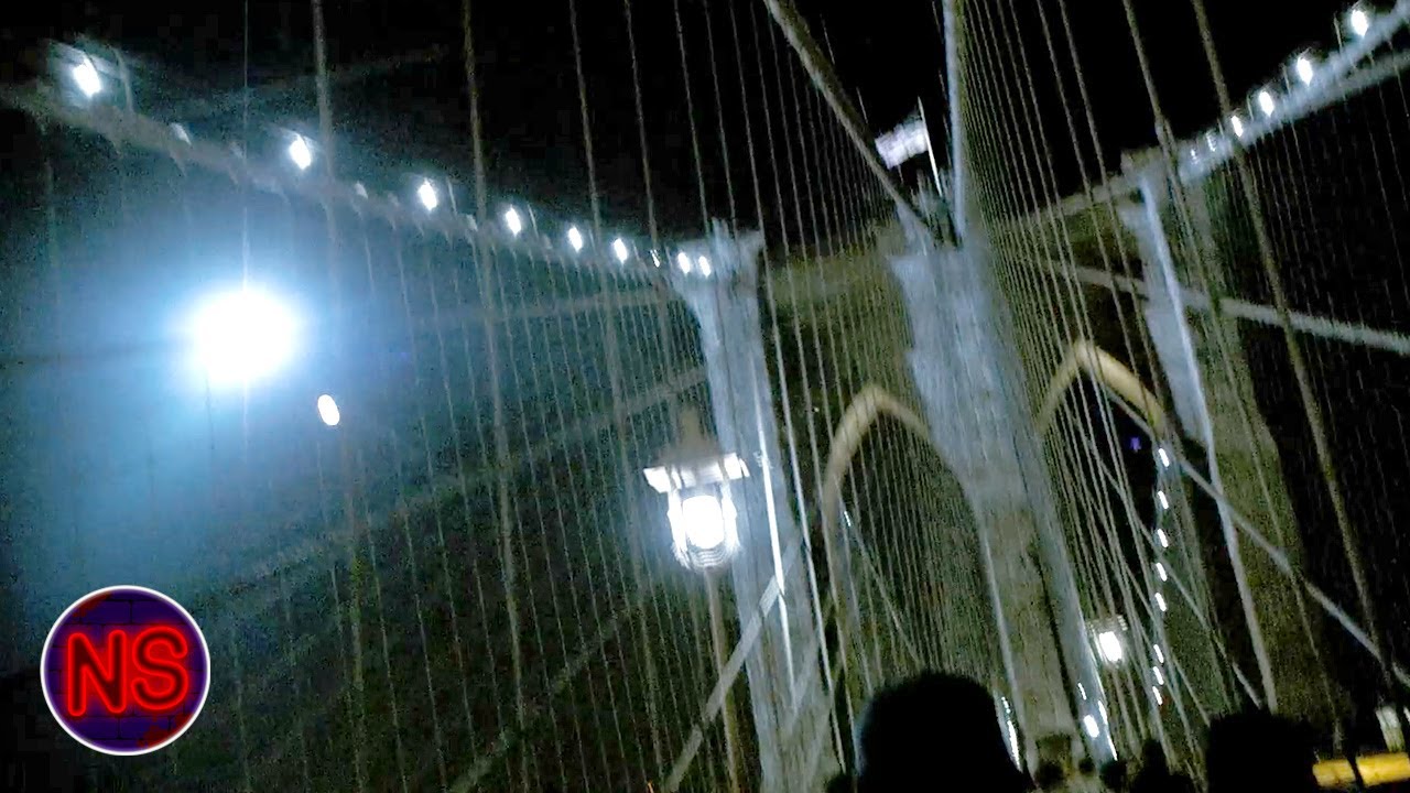 Brooklyn Bridge Gets Destroyed | Cloverfield
