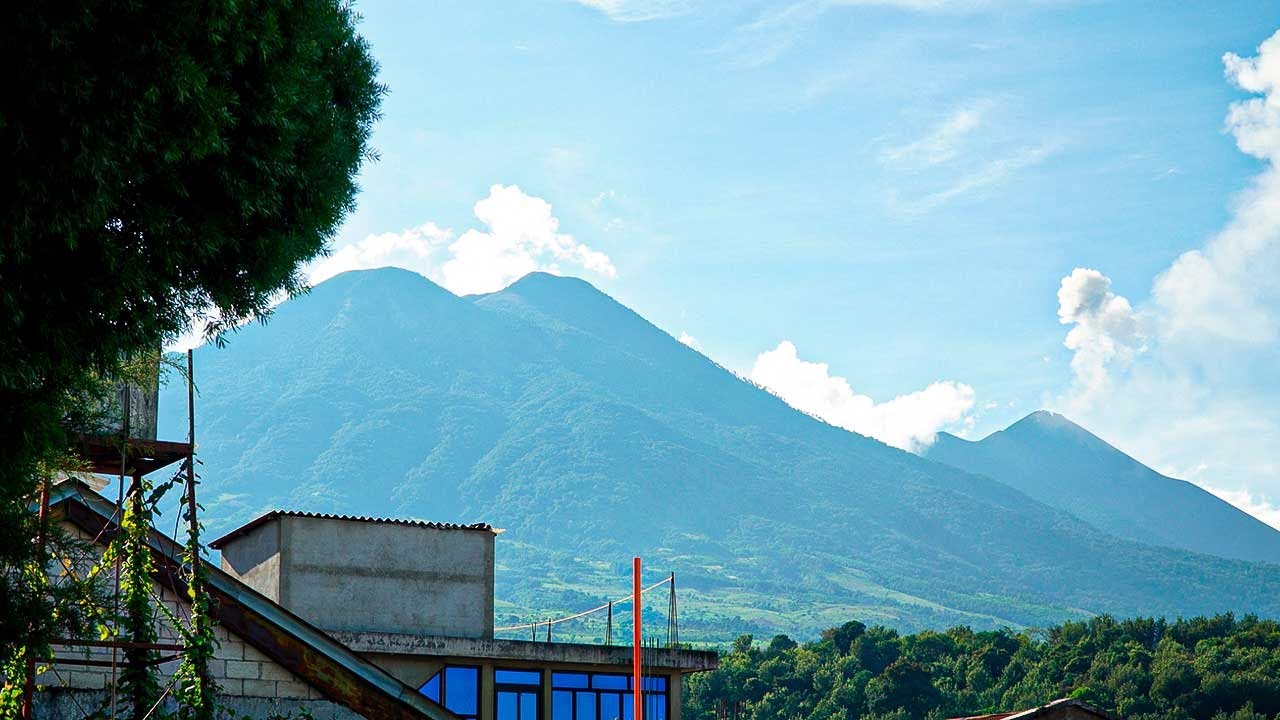 Visite un lugar importante por un Volcán