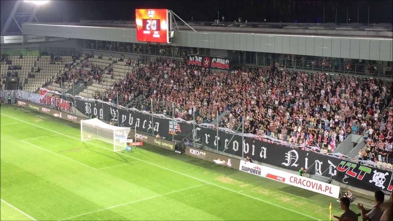 E: Cracovia - Ruch Chorzów [Cracovia fans]. 2017-05-19