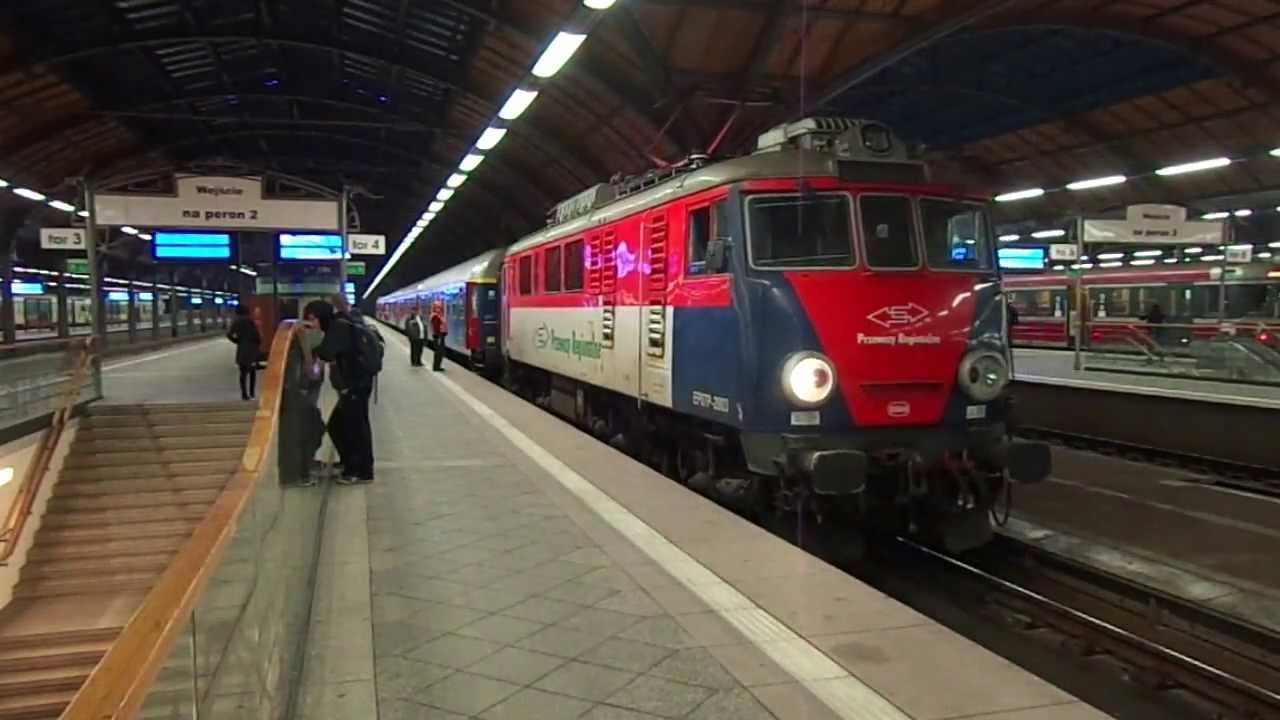 PRZEWOZY REGIONALNE we Wrocławiu Głównym. 8.11.2013 [czyt. opis]
