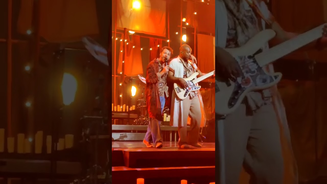 Notre JB 5 Cordes JB80MAASH s&rsquo;&eacute;clate sur sc&egrave;ne avec Mike Clinton et Christophe Ma&eacute;