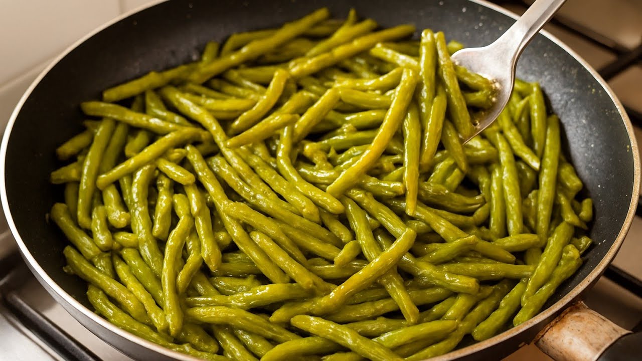 Fagiolini in padella pronti in 10 minuti , Contorno sano e saporito che piace a tutti
