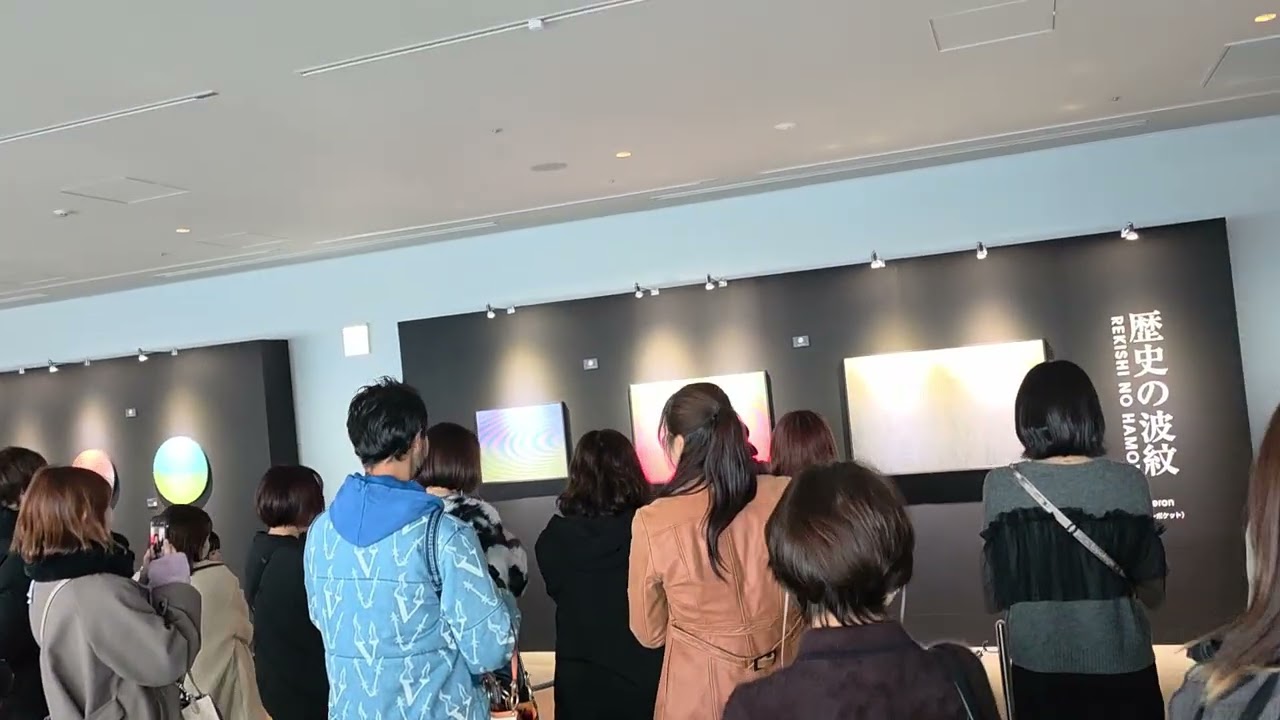 JAPAN OBSERVATORY AN ARTIST SHOWING HIS ART