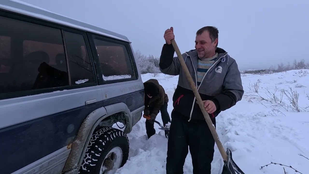 Вдвоём буксовать веселее. Hyundai Galloper и Suzuki Jimny.