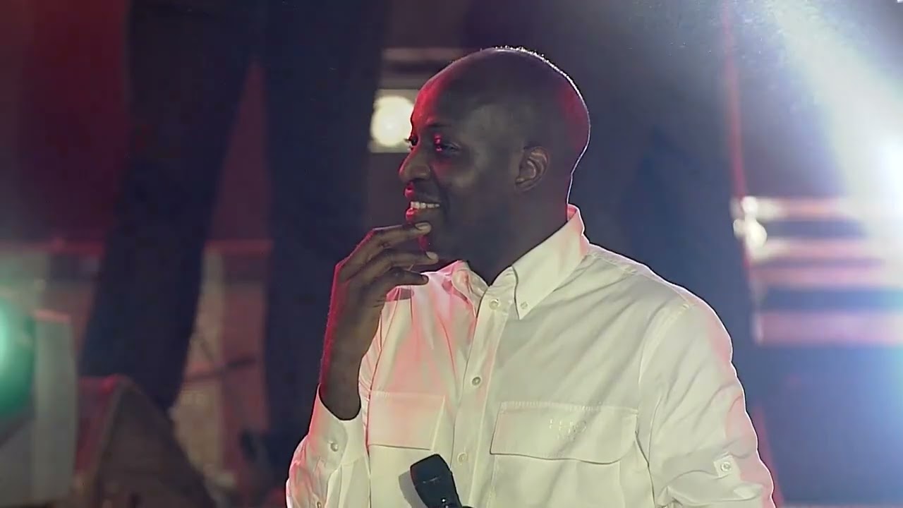 Dusin Oyekan at The Experience 20
