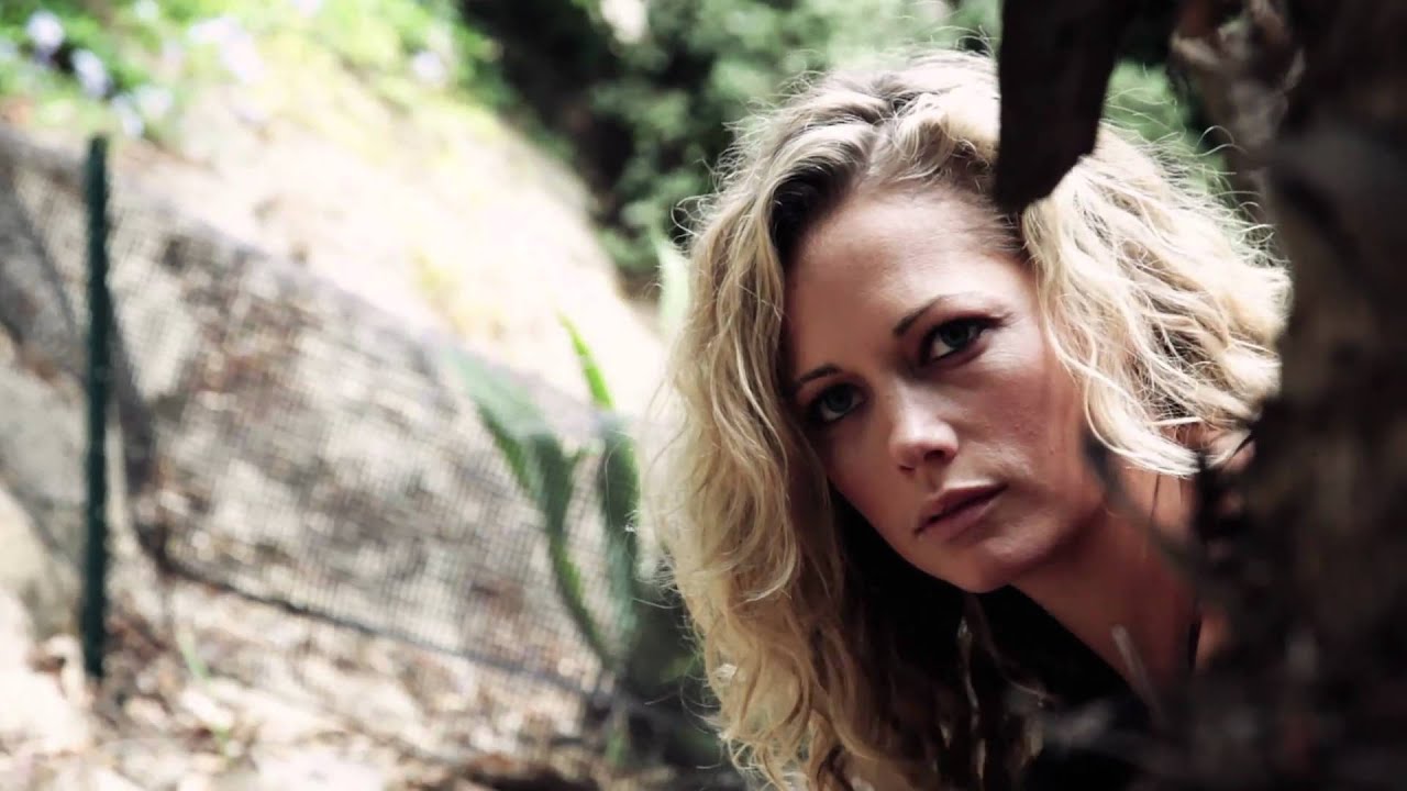 Femme Affect: short action scene
