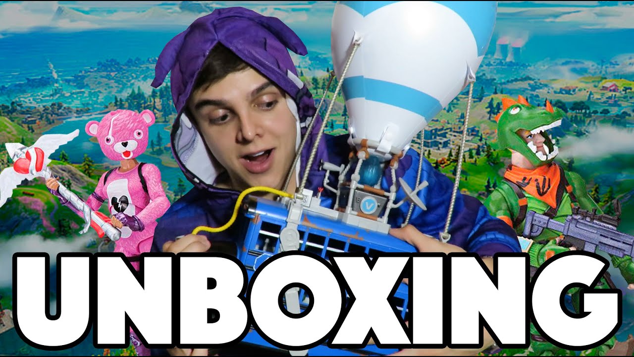 ABRIENDO EL AUTOBUS Y LAS FIGURAS DE FORTNITE / NAVY