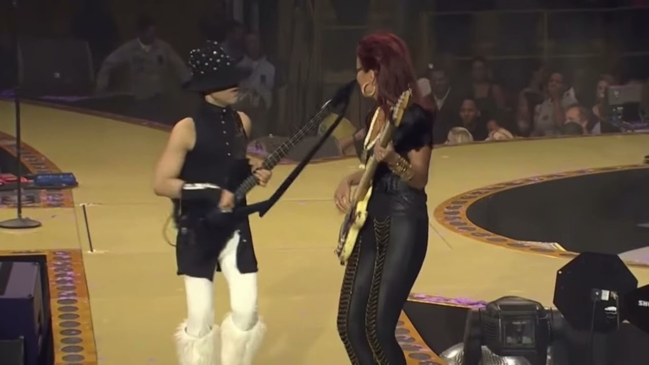 Prince, Let's work with a very long bass intro, Inglewood, May 5th 2011