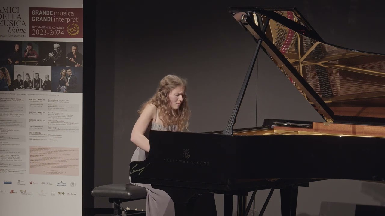 102° STAGIONE Amici della Musica di Udine / ANFISA BOBYLOVA pianoforte