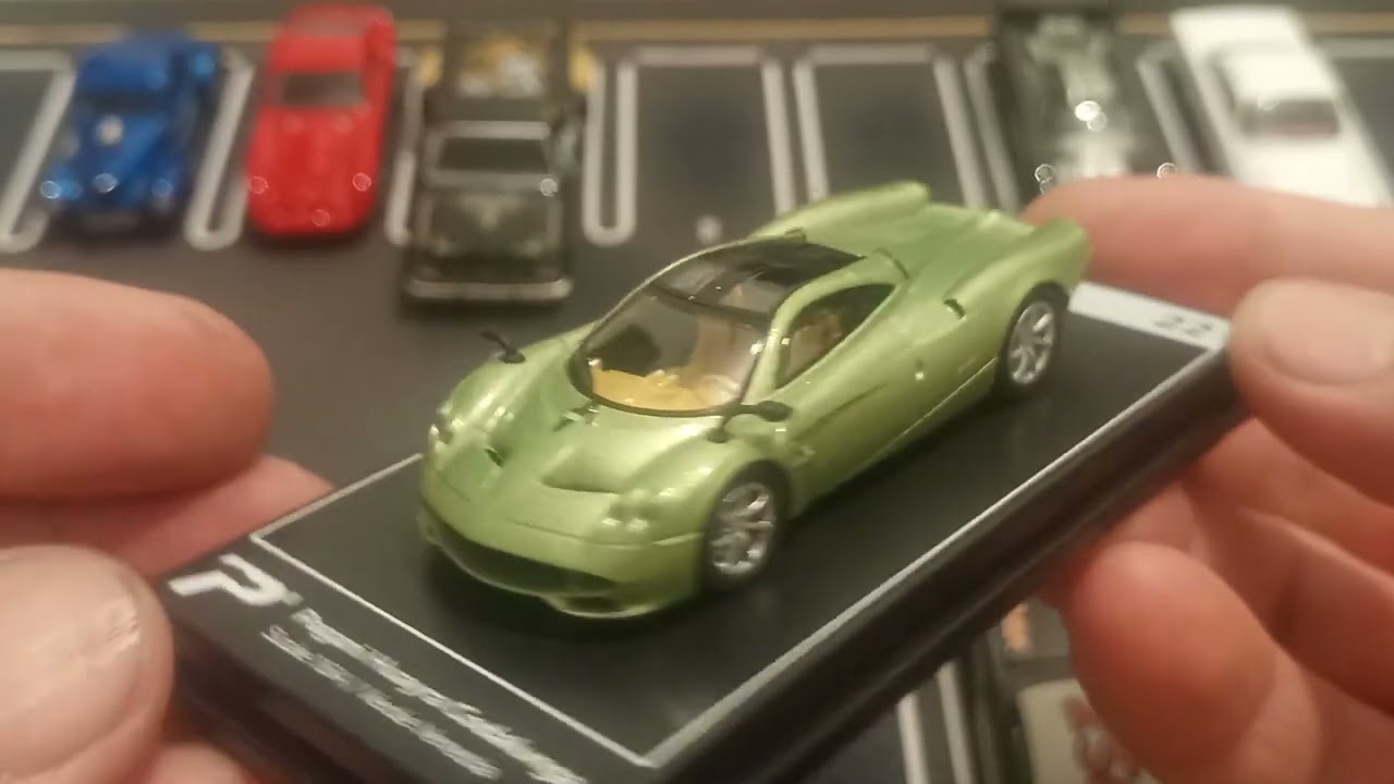 Unboxing del Pagani Huayra Codalunga de PosterCars