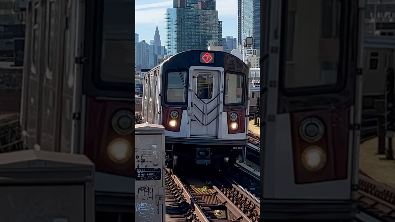 R188 7 Express train arriving at 33-Rawson Street station #subwaytrain #train #newyorkcity