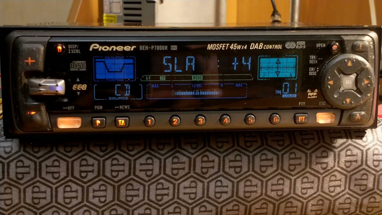 Pioneer deh-p7000r and the remote control cxc5719