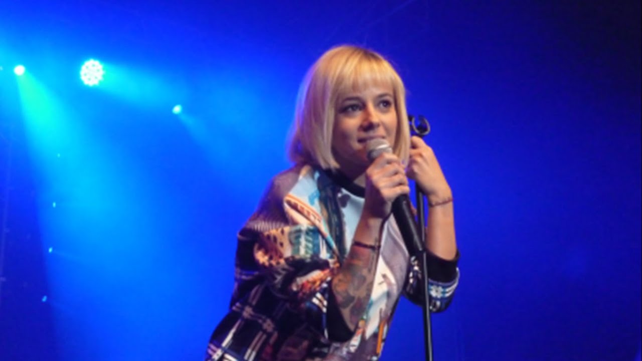 Alizée - Blonde @ Calais Live 2014