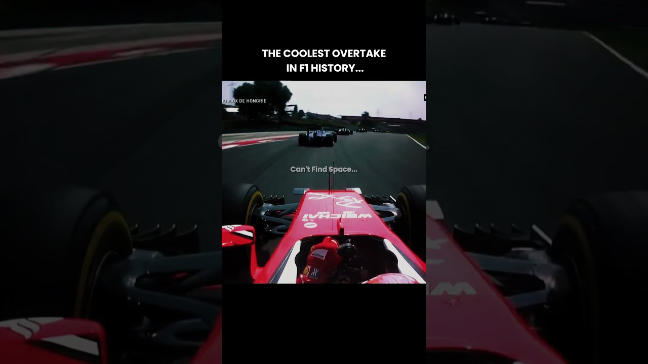 Kimi Raikkonen overtakes his opponent by drifting. IT'S CRAZY!