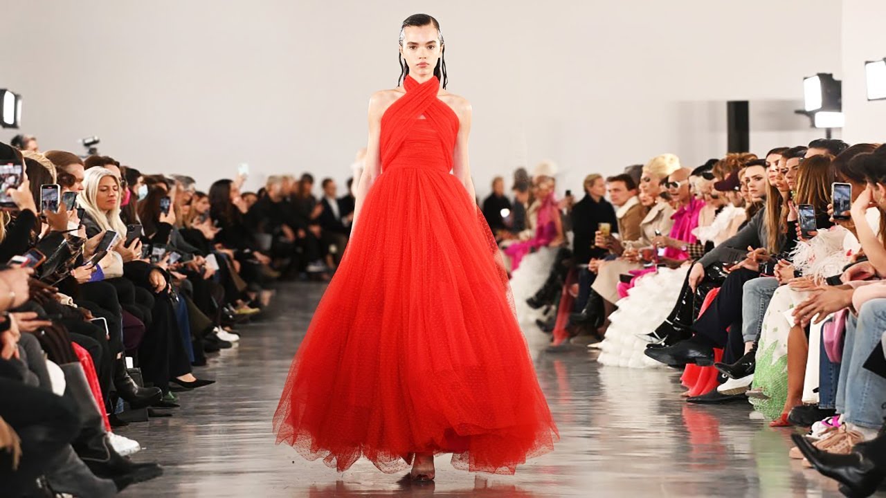 Giambattista Valli  Fall/Winter 2022/23 Paris