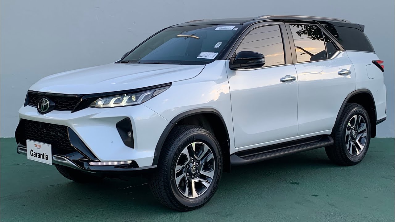 Toyota Sw4 Diamond 2.8 Aut. 4x4 7 Lugares 2023/2024 Branca 0Km