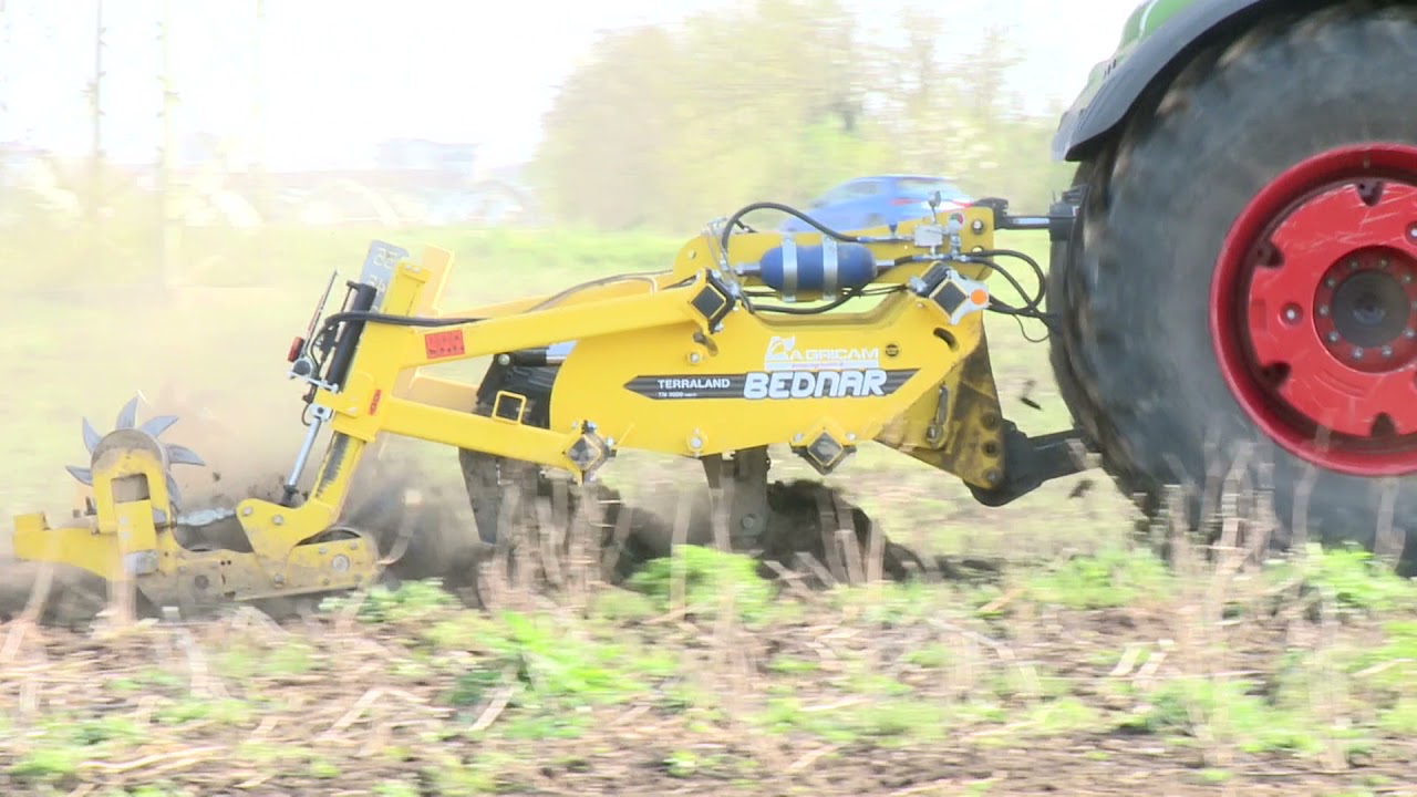 new Fendt 942 in ripuntatura per semina mais