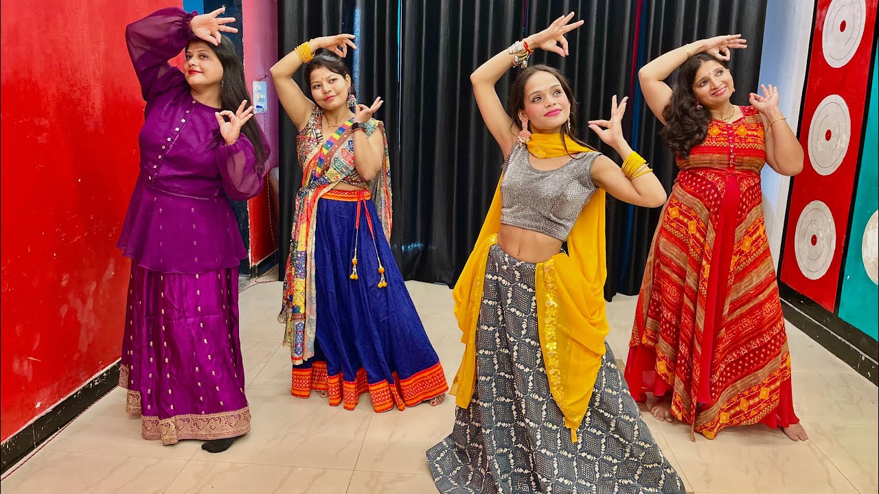 Jhumki || Gadwali Group Dance || A Square Dance & Fitness Studio