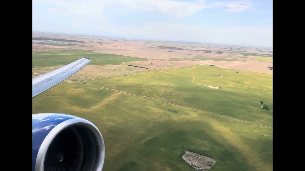 Denver (DEN) to Washington (IAD) Takeoff - United 777-200