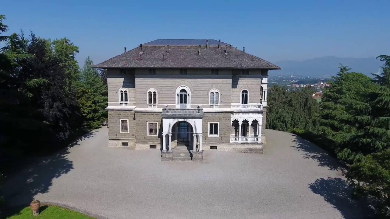 VILLA del BONO - Cremella LC - powered by EyeDrone - Milano