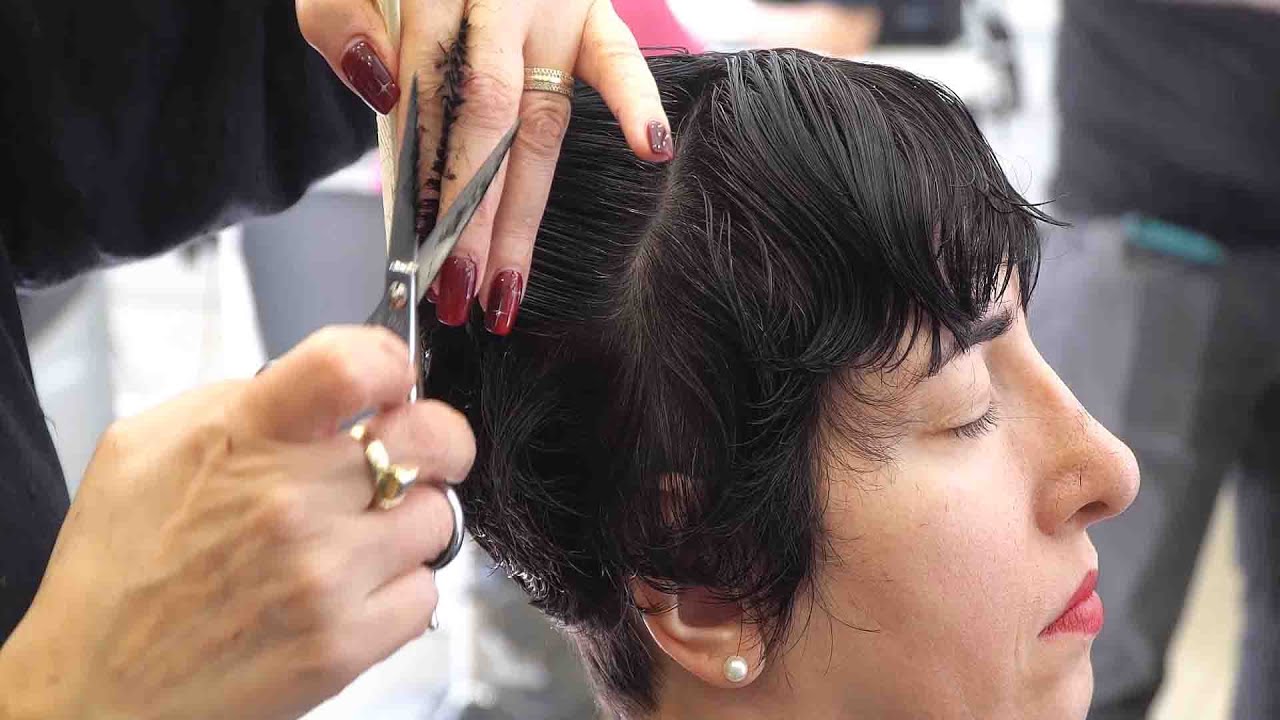 SUPER HAIRCUT – Women’s Short Pixie Haircut Makeover | Stylish Textured Pixie Cut