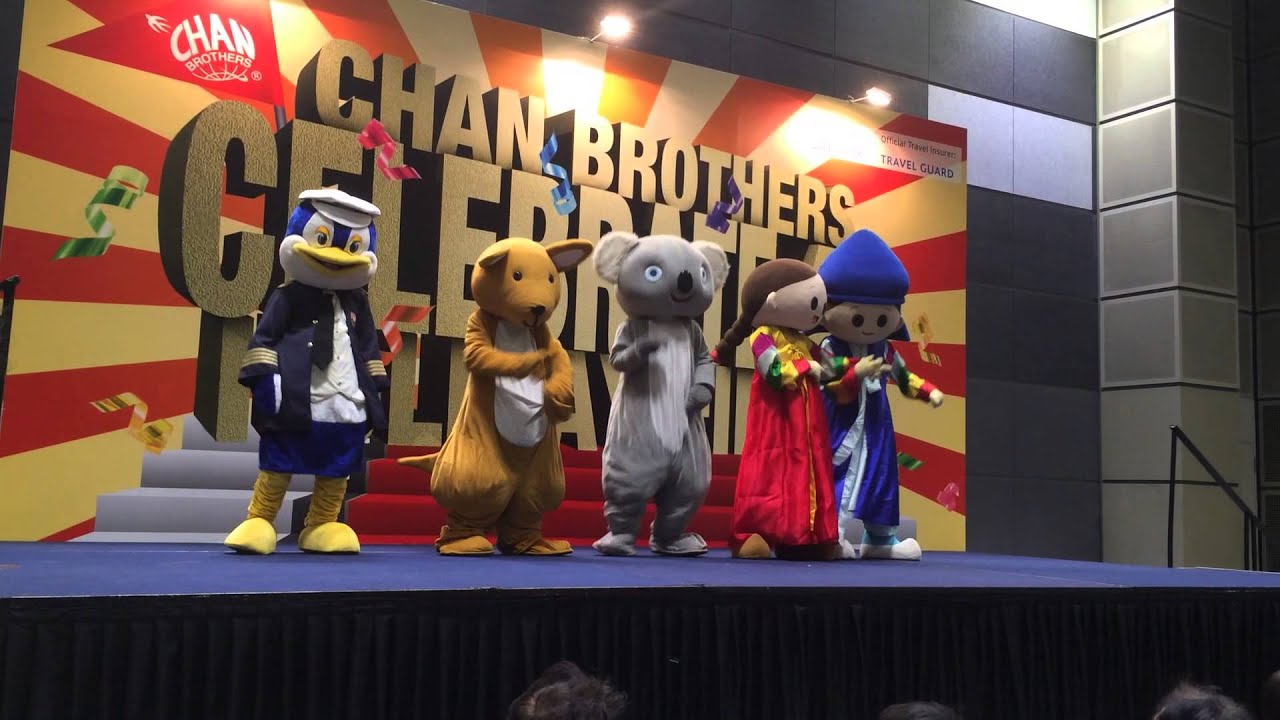 Mascots dancing to the full song of Gangnam style.