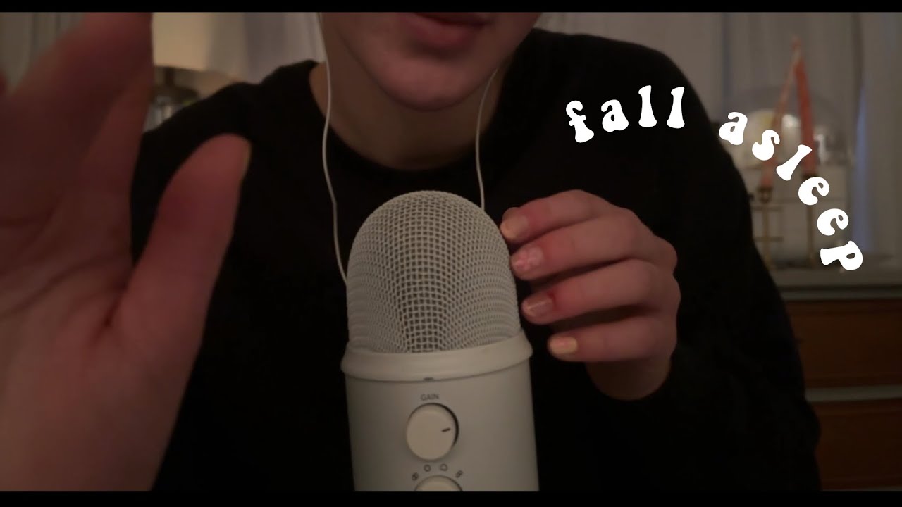 ASMR to fall asleep I ERICS CV ( slow hand movements, mic scratching) 🤍