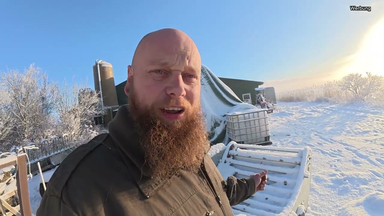 ❄️ Schneechaos in Nordfriesland &ndash; wir r&auml;umen frei! | Schneeschild am Fendt im Einsatz
