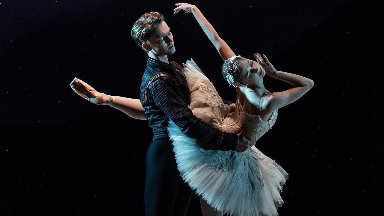 Julian Mackay - Bavarian State Ballet Principal Dancer