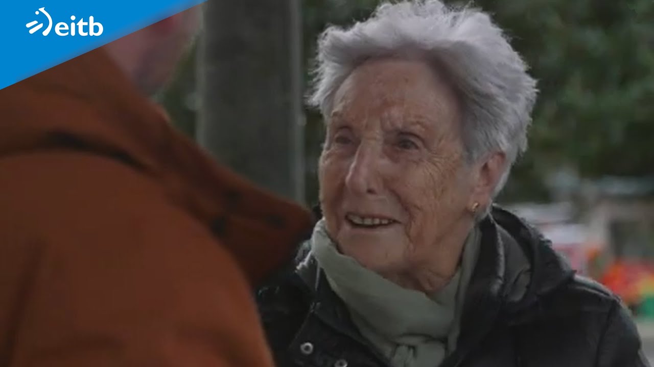 ''Umeei euskaraz hitz egiten bazuten kontuz ibiltzeko esaten genien''