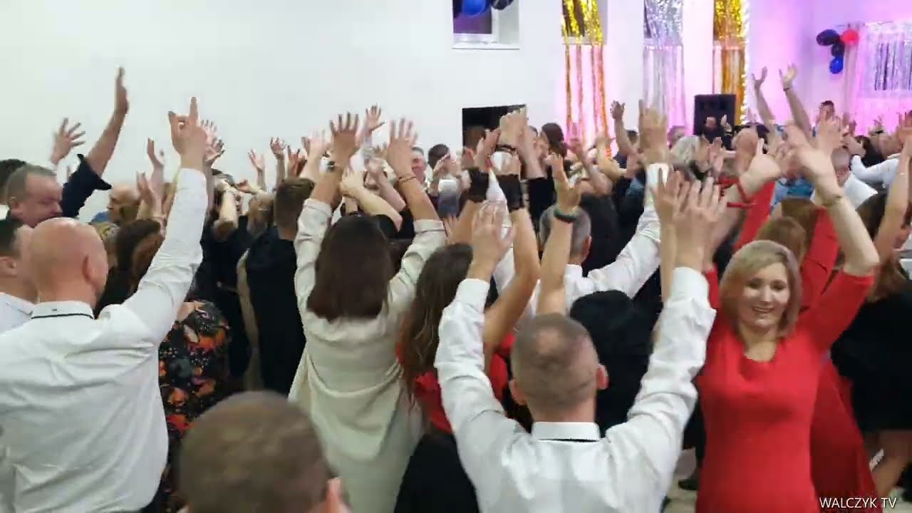 3 lutego 2024 organizatorka Wiola z fantastyczną grupą przyjaciół na potańcówce w Sukowie k. Kielc