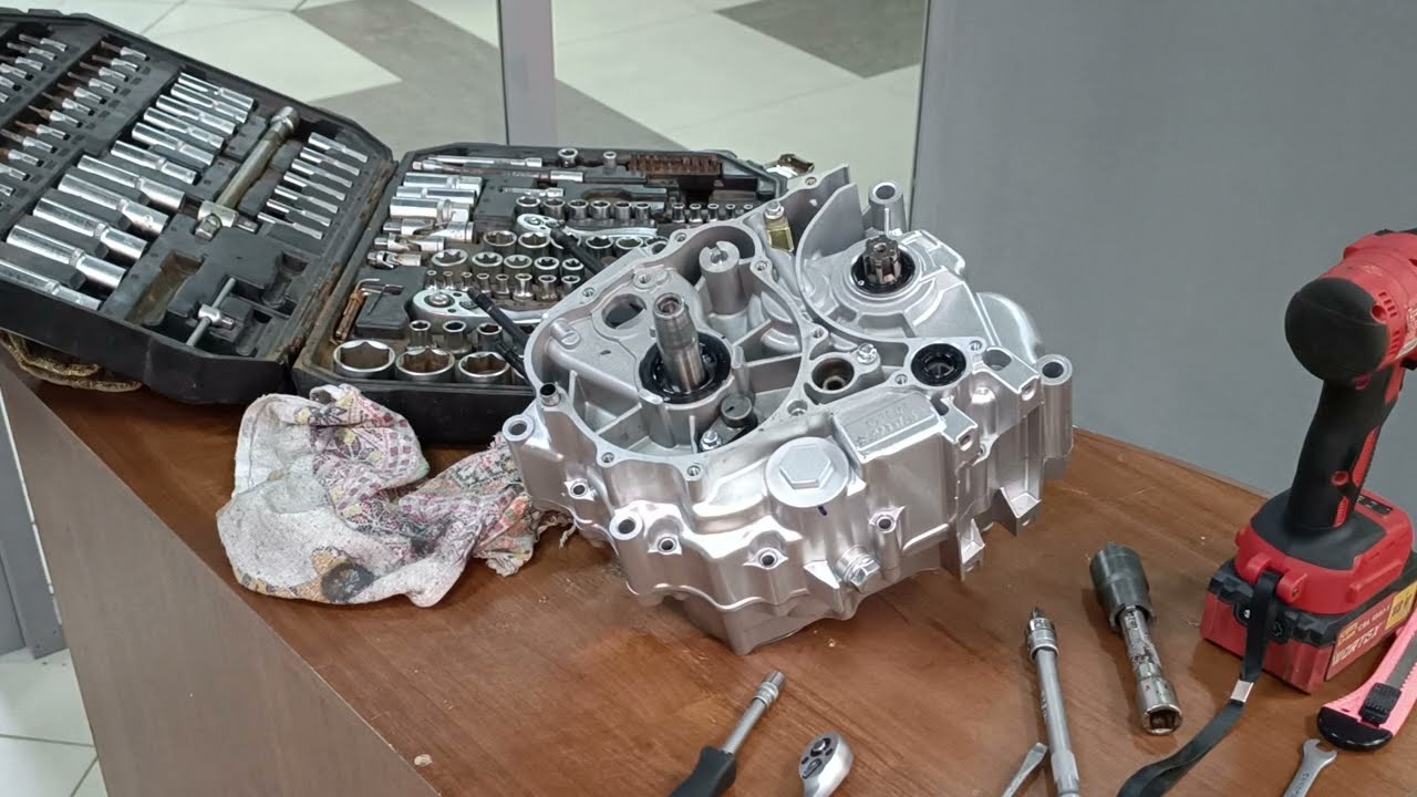 Снятие коробки передач и коленвала Двигатель Минск D4 125 157 FMI
