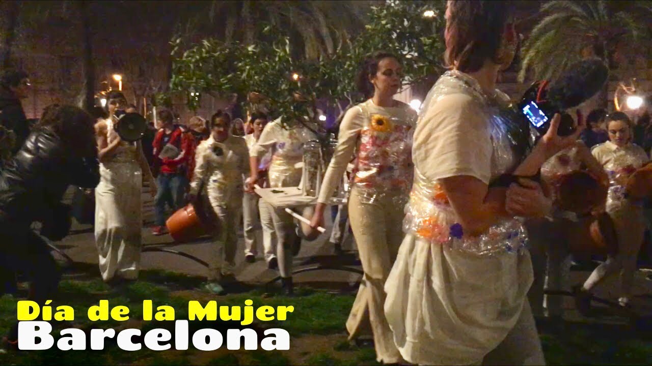 Marcha 8M en Barcelona: Feliz D&iacute;a Internacional de la Mujer - Int&rsquo;l Women&rsquo;s Day