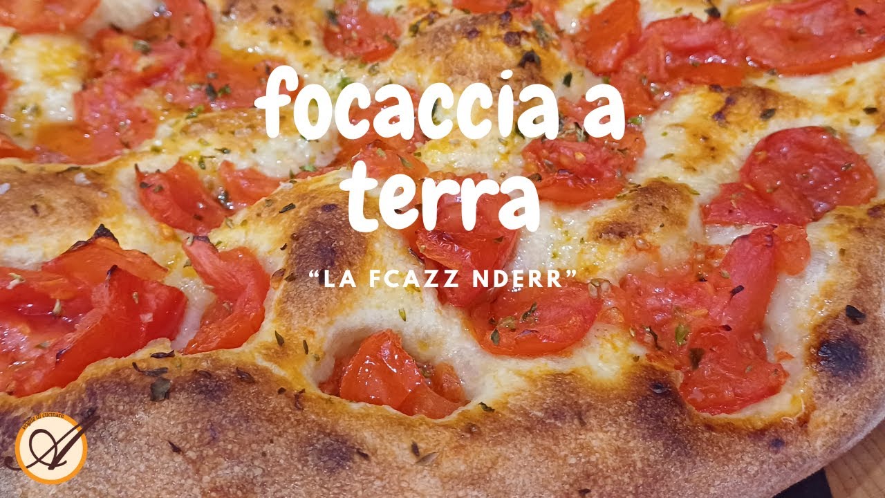 Focaccia pugliese sulla pietra