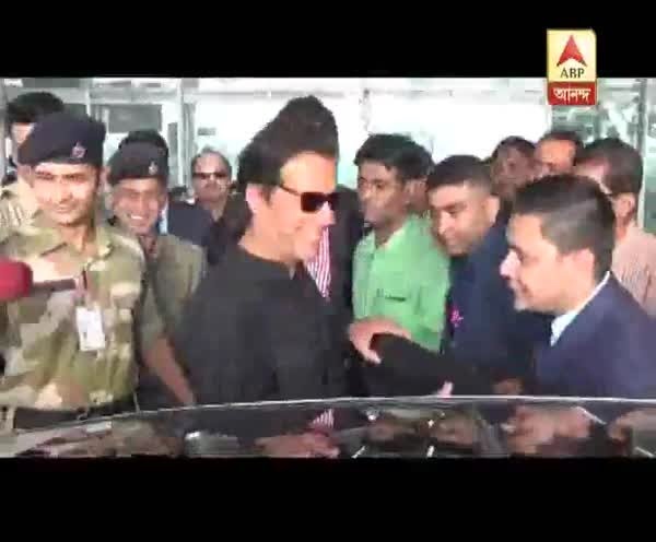 Imran Khan arrives in Kolkata for India-Pak match