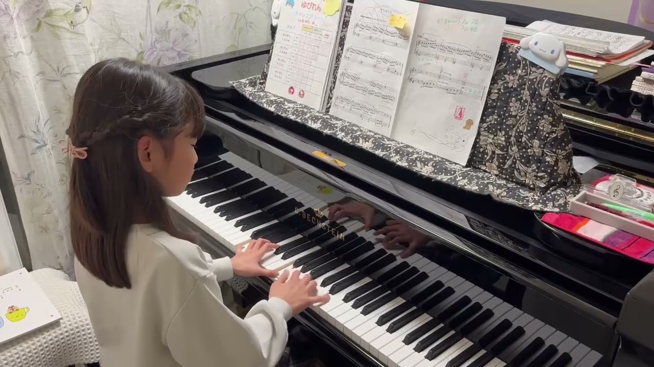 ＜レッスン風景＞生徒さんの演奏　「ブルグミュラー/すなおな心」