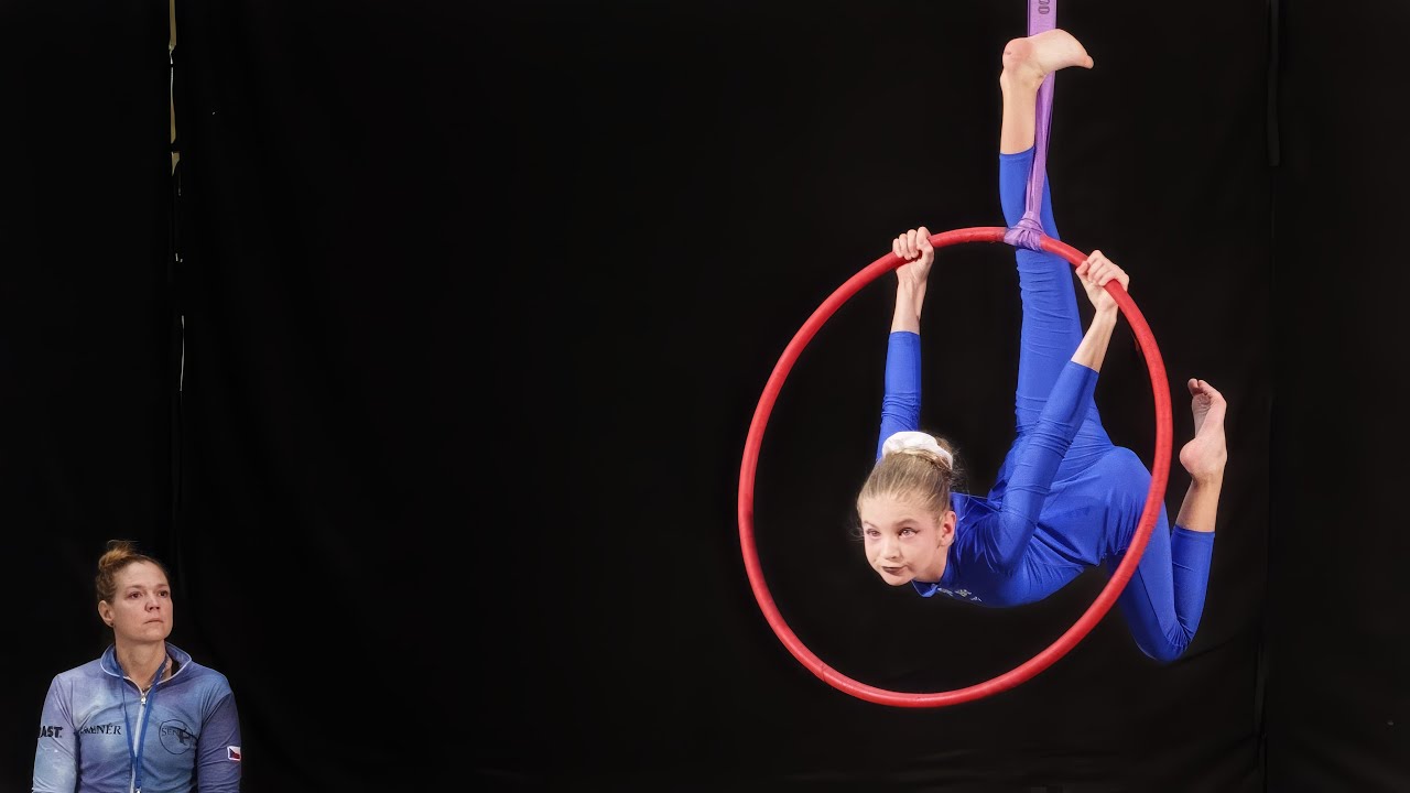 Sára Trundová - #CPAS24 - AERIAL HOOP VARSITY 6-9 AMATEURS