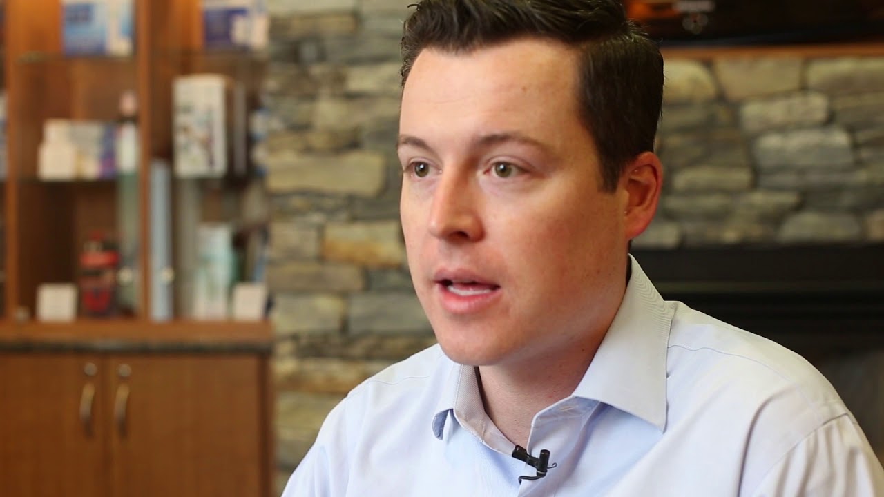 FAQ - How does Invisalign work? | Concord Cosmetic Dentist