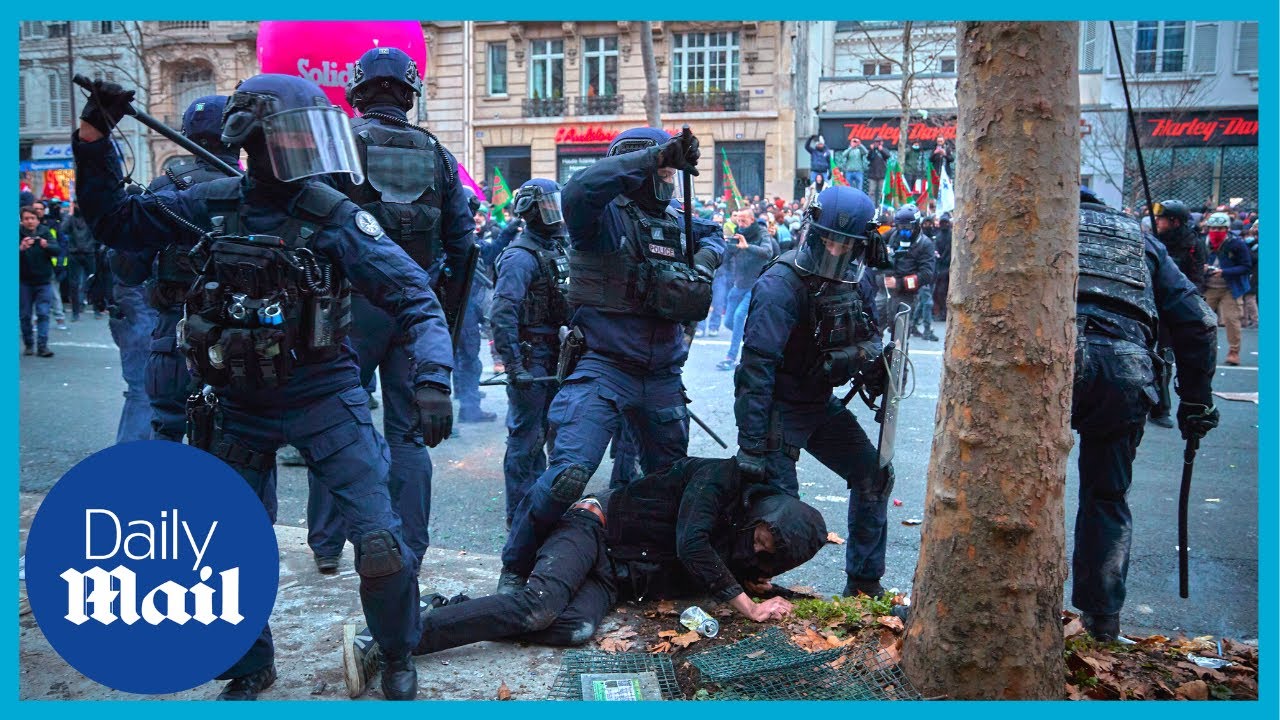 France protests: French riot police attack protesters with batons amid pension reform announcement