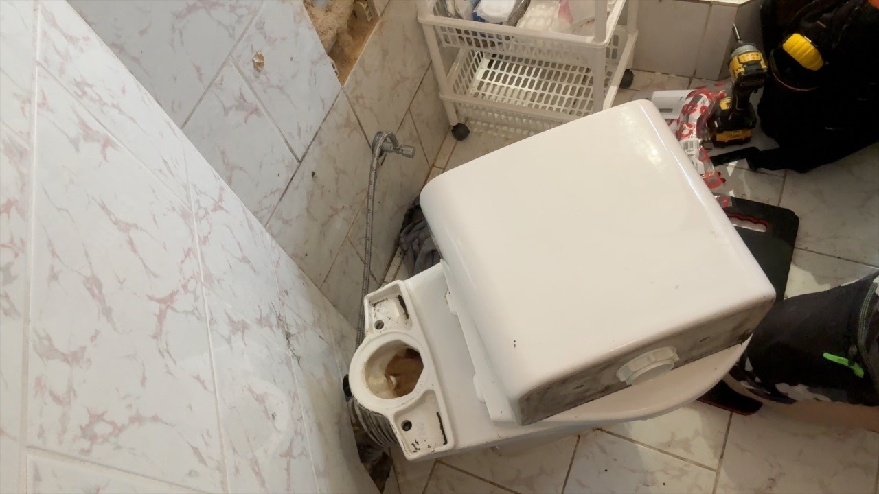 Kompletní výměna všech dílů na kombi wc