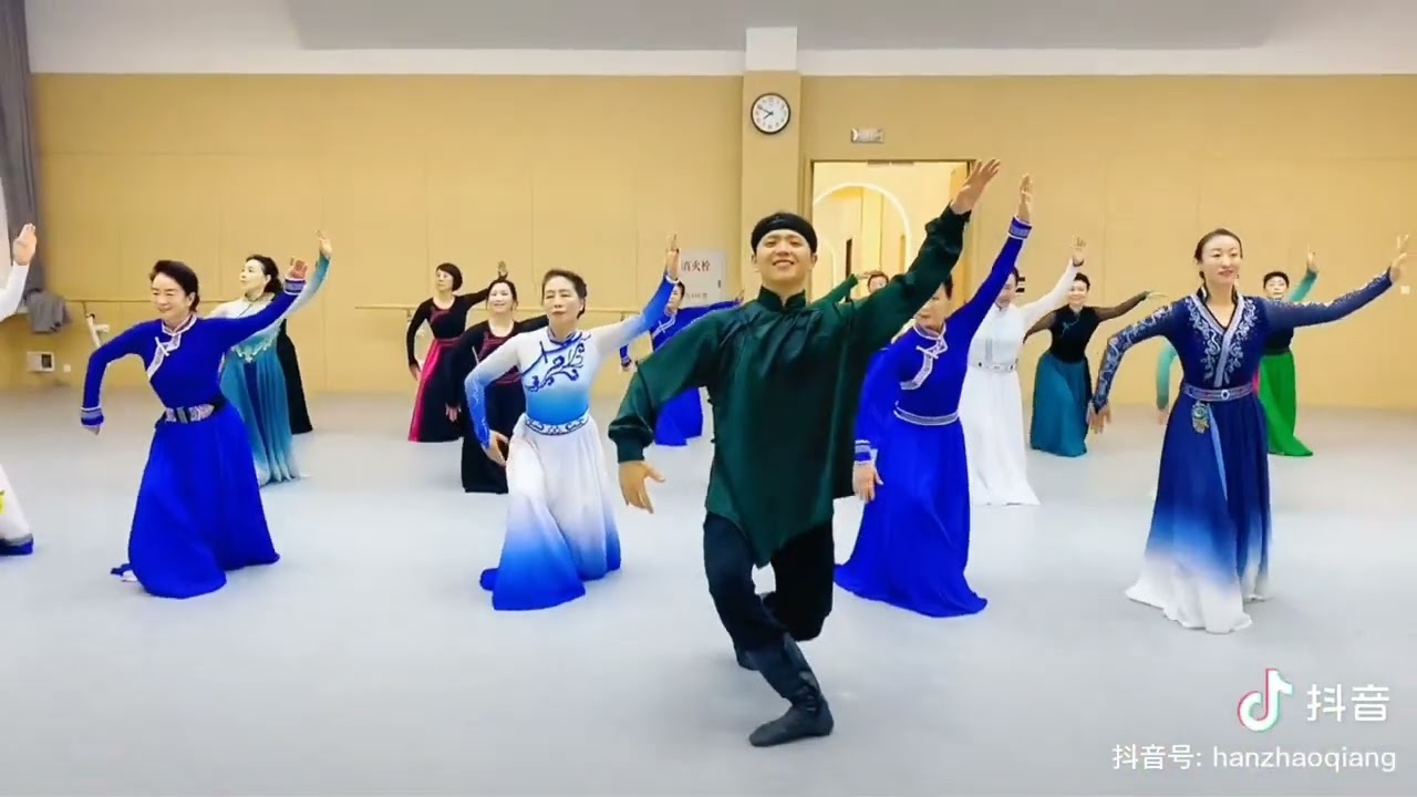 舞蹈《山顶》表演者 韩朝强老师