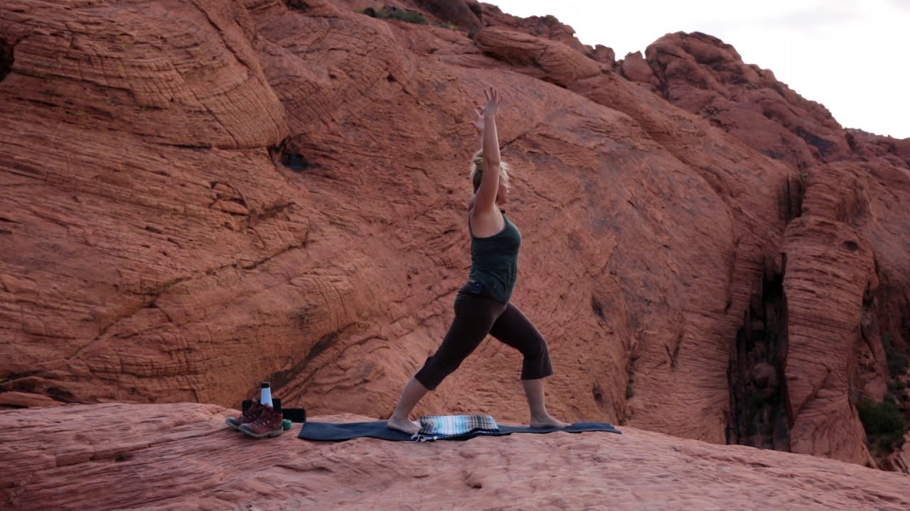 Barefoot in America - Practice 2 -  Ruddy Goose and Sun Salutations