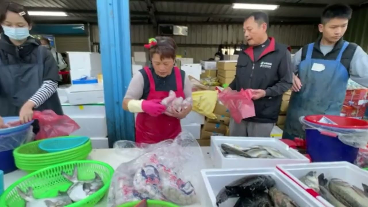 {空運鮭魚}吃了後一錠愛上  溪湖小辣椒🌶️海鮮叫賣🦞彰化縣溪湖鎮忠溪路386號往前100公尺
