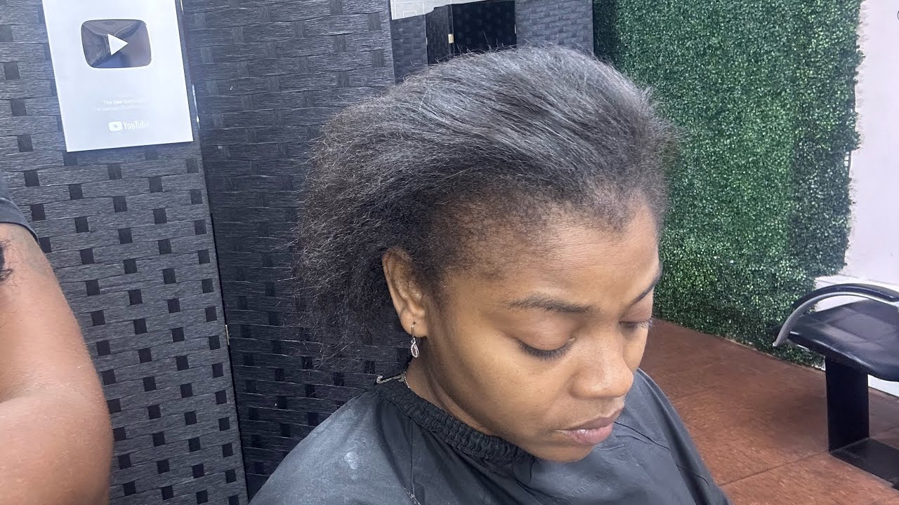 A Protective style that’s NOT braids? 🤔